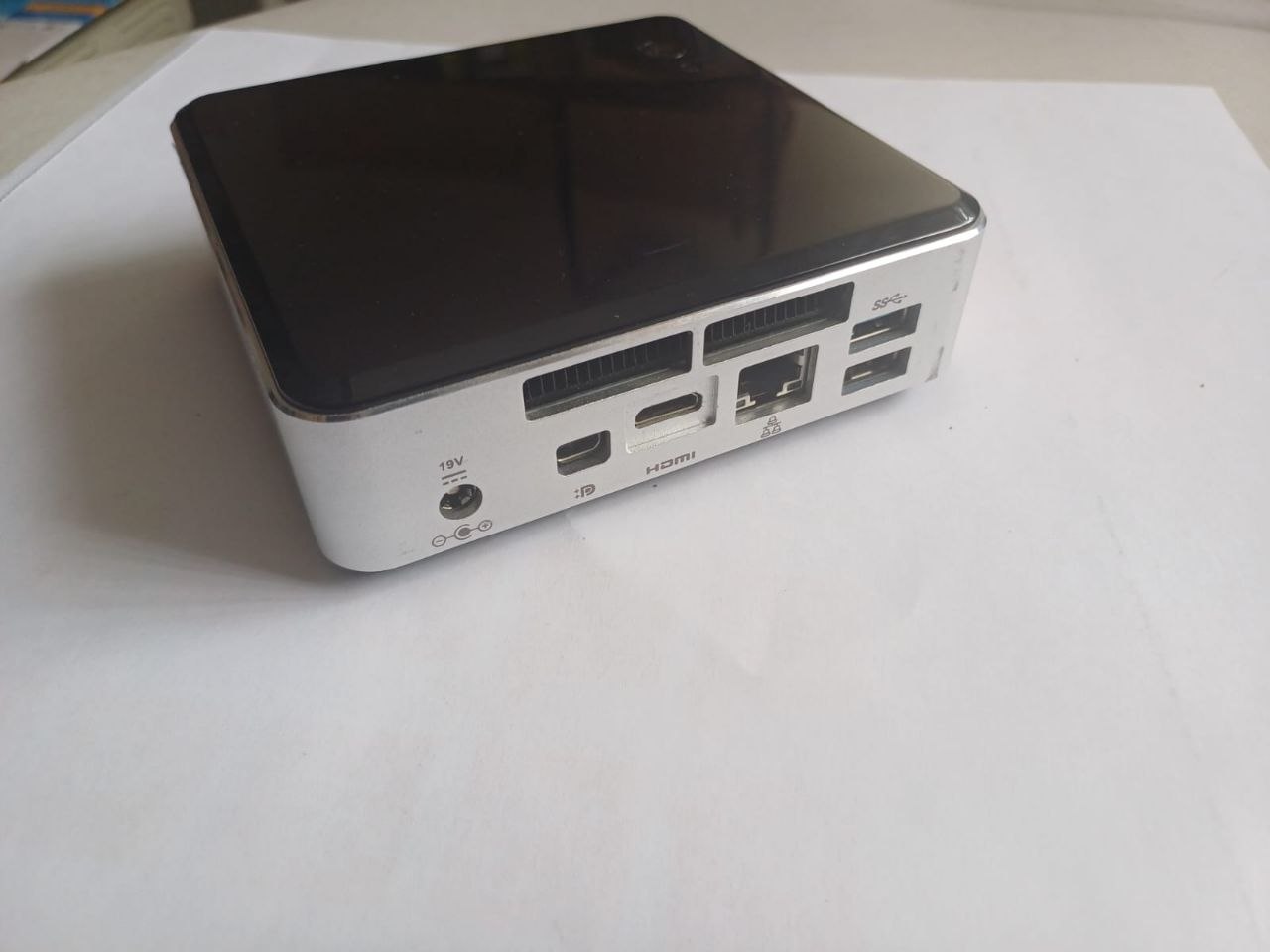 Intel NUC NUC5i3RYK – Компактен мини компютър с висока производителност